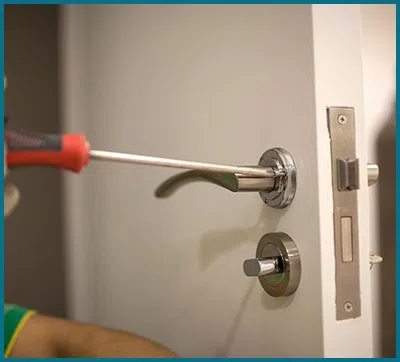 Father Son Locksmith Shop East Hartford, CT 860-973-2377 - 65-1