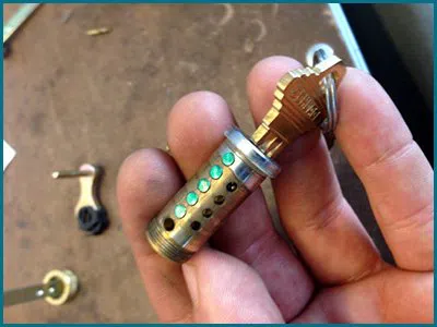 Father Son Locksmith Shop East Hartford, CT 860-973-2377 Father Son Locksmith Shop East Hartford, CT 860-973-2377 - 65-9